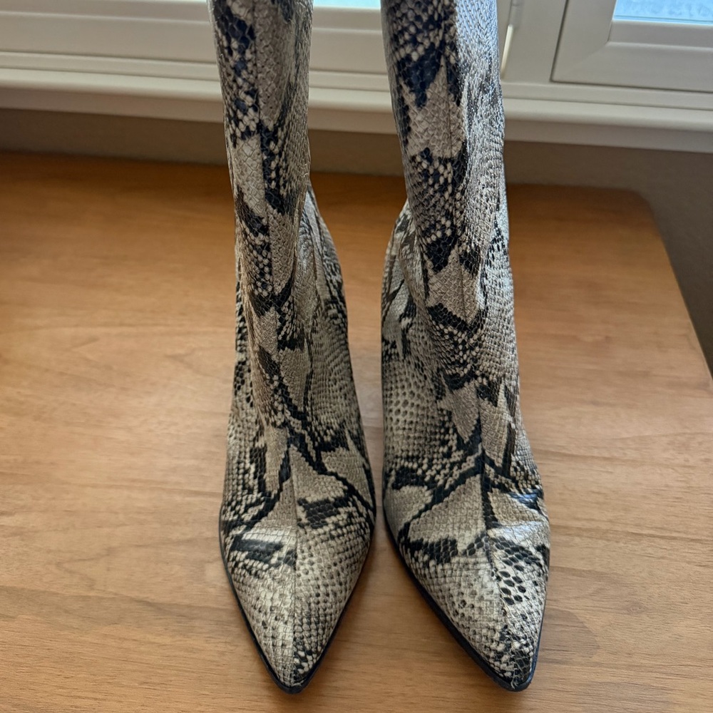 SCHUTZ Analeah Boot in Snakeskin! Only worn twice! - Picture 7 of 8